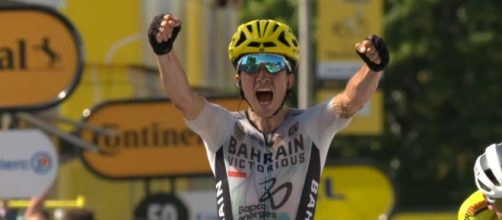 Tour de France, a Issoire vince Pello Bilbao