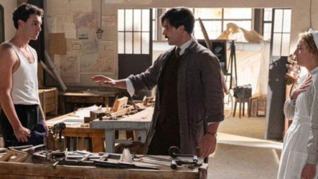 La Promessa, nuove anticipazioni: Salvador viene arrestato, Leonor vuole togliersi la vita.