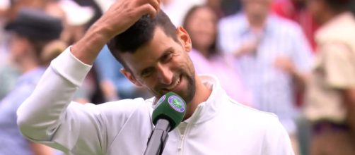Après avoir vaincu Rublev et rejoint sa demi-finale, Novak Djokovic a évoqué sa gestion de la pression, non sans ironie. (@Wimbledon)