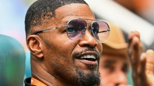 Jamie Foxx aperçu après son hospitalisation (Screenshoot Twitter @BFMTV_People)