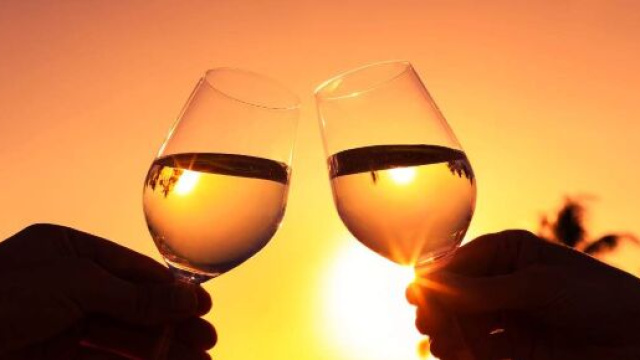 L'oroscopo e classifica settimana da 17 a 23 luglio, fortuna: segni di fuoco in vetta