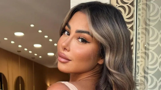 Maeva Ghennam veut se foncer les cheveux (Screenshoot Twitter @GossipRoomOff)