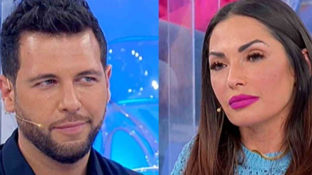 U&D, Alessandro col cellulare alla guida e fan sbottano: 'Dovrebbero toglierti la patente'.