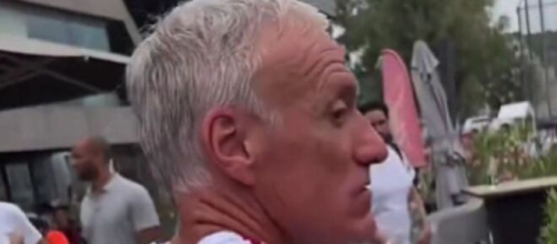 Didier Deschamps avec France 98 (capture Twitter @memphis_fut)