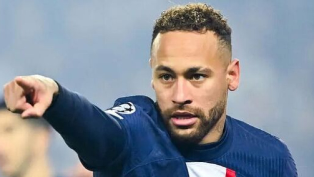 Neymar de retour avec le PSG. (screenshot Twitter - @CanalSupporters)