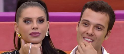 GF Vip, Antonella nega il ritorno con Edoardo e fa un appello ai fan: 'Vedete la realtà'.