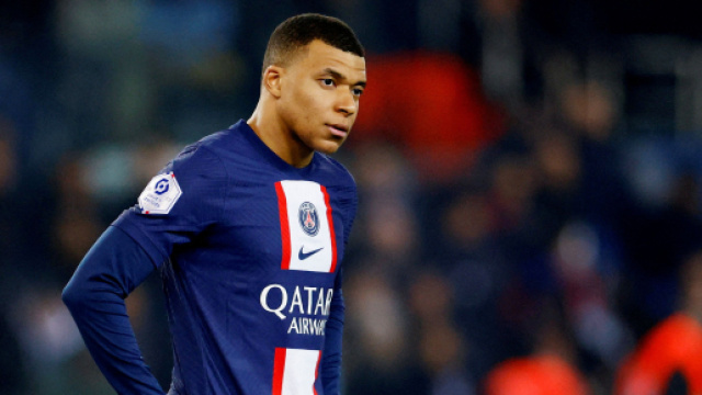 Kylian Mbappé sous les couleurs du Paris Saint-Germain (capture Twitter @ActuFoot_)