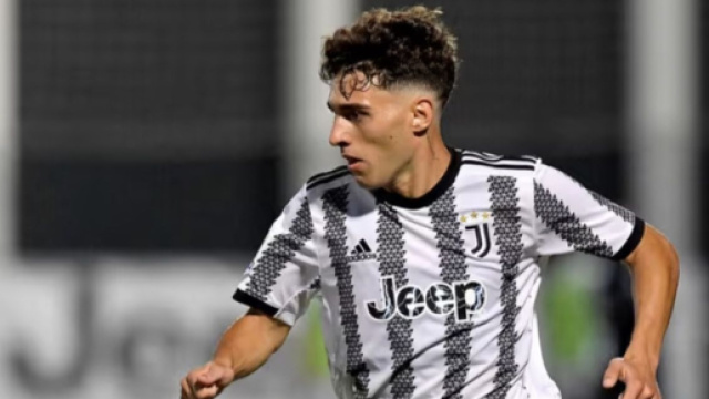 Luis Hasa, centrocampista della Juventus under 19.