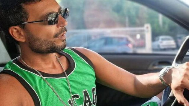 Uomini e donne, Armando lancia frecciatine