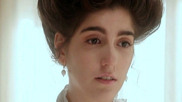 La Promessa, Manuel si sveglia dal coma.