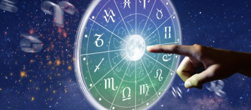 Oroscopo e previsioni zodiacali del 24 luglio: tutto sui dodici segni.