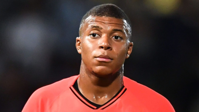 Inter, per l'attacco si starebbe pensando al sogno Kylian Mbappè.