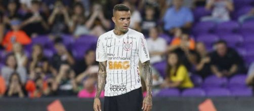 Luan pouco fez com a camisa do Corinthians (Reprodução/Instagram/@luanguilherme)