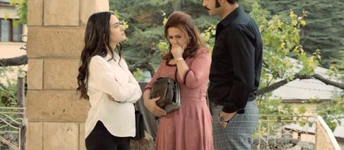 Terra amara, spoiler turchi:Sevda intimidisce Umit per la tresca con Demir.