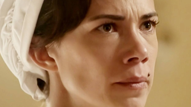 La Promessa, trame puntate: Teresa vuole ingerire del veleno, Manuel non riconosce Jana.