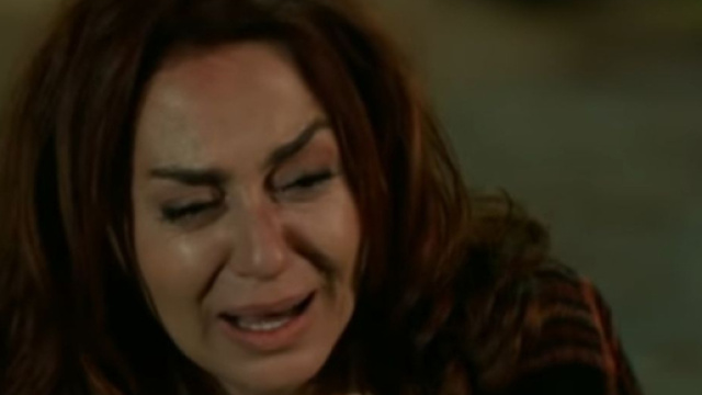 Terra amara, 3^ stagione: Sevda rifiutata da Umit si dispera davanti l'ospedale