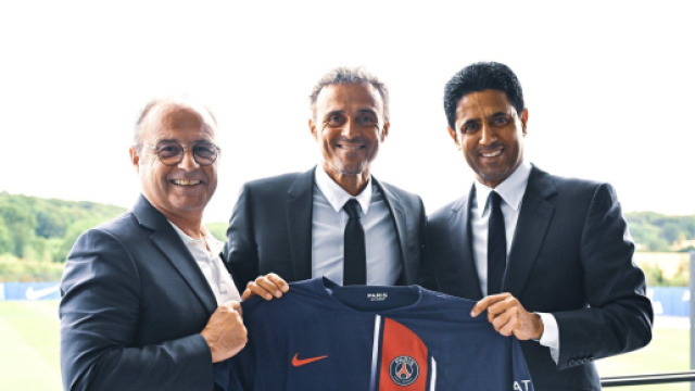 Luis Campos, Luis Enrique et Nasser Al-Khelaïfi (capture Twitter @MediaParisien)