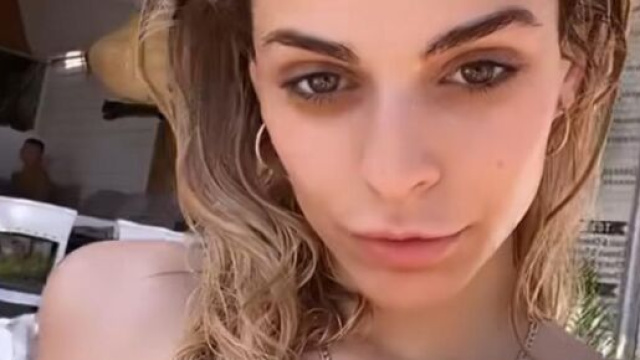 Uomini e donne, Carola dimentica Federico