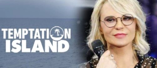 Temptation Island, nuova edizione a gennaio 2024: ipotesi Maria De Filippi alla conduzione.