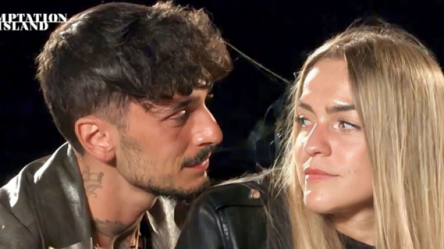 Temptation, Manu dopo il falò: 'Ho pensato che mi lasciasse', lei: 'Sono rimasta male'.