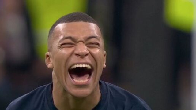 Mbappé au coeur de rumeurs au mercato depuis quelques mois déjà. (screenshot Twitter - @ZizouDz34)