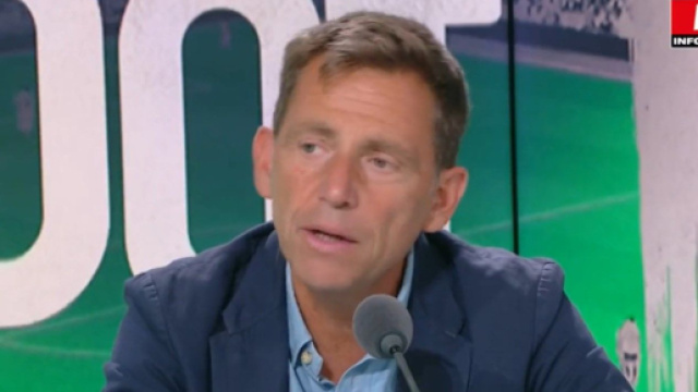 Tr&egrave;s critique sur le PSG et Nasser hier, Daniel Riolo a de nouveau remis en question l'attitude du PSG, mais aussi celle de Mbappe. (@AfterRMC)