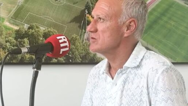Didier Deschamps déçu par la finale perdue par les Bleus contre l'Argentine. (screenshot Twitter - @RTLFrance)