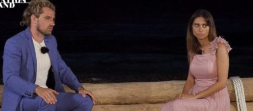 Temptation Island, Bisciglia rimprovera Federico: 'Le tue parole sono umilianti per Ale'.