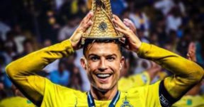 todas as imagens do título de CR7 com Al-Nassr