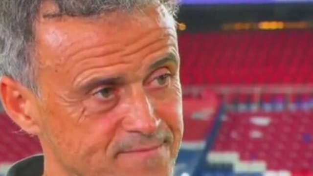 Le regard menaçant de Luis Enrique (capture Twitter @JDTeamPSG1)