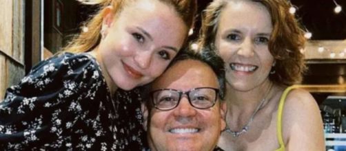 Pais de Larissa Manoela se pronunciam por meio de nota no 'Fantástico' (Reprodução/Instagram)