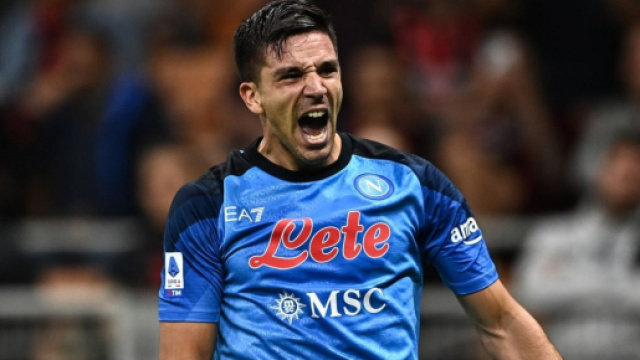 Inter, idea Giovanni Simeone per l'attacco: il Cagliari vorrebbe Martinez Quarta.