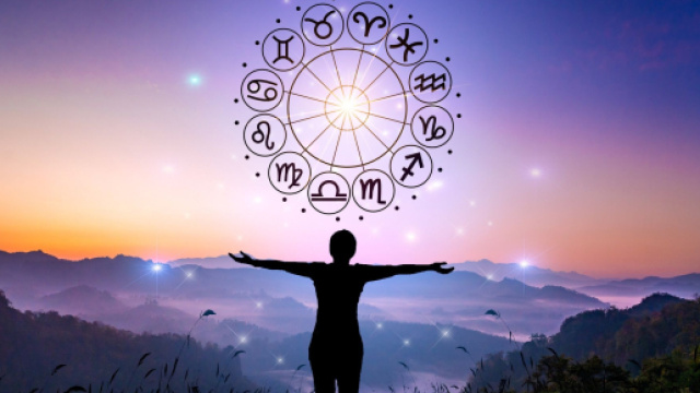 L'oroscopo del 22 agosto: Ariete energico, Toro illusi.