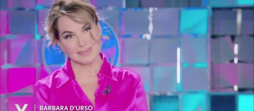 Barbara d'Urso, quanto avrebbe guadagnato a Mediaset: cifra sui 45 milioni di euro.