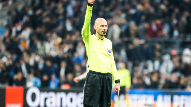 Antony Gautier souhaite des changements importants dans l'utilisation de la vid&eacute;o. (screeshot Twitter - @_BeFootball)