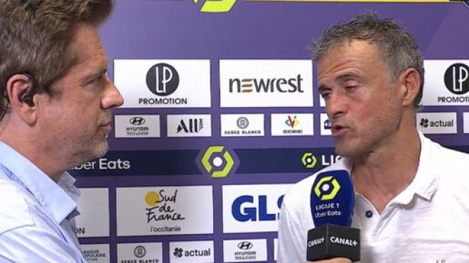 Luis Enrique agacé par le match nul du PSG à Toulouse. (screenshot Twitter - @psgcommunity_ ·)