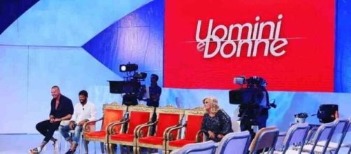 Uomini e donne, prime registrazioni: presentazione 4 tronisti, Armando verso la riconferma.