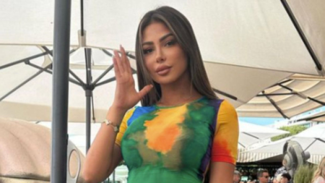 Maeva Ghennam en guerre avec Aliexpress et Booba (Screenshoot Twitter @GossipRoomOff)