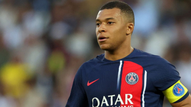 Kylian Mbappé ne sera pas le capitaine du PSG cette saison (capture Twitter @Actu Foot)