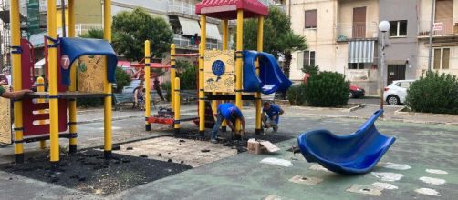 Rimozione parco giochi del quartiere Villaggio Musicisti di Caltagirone