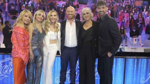 Amici 2023/2024, anticipazioni cast professori: ritorna Anna Pettinelli, Todaro confermato.