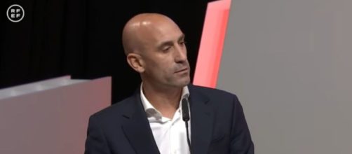 Luis Rubiales dijo que el beso con Jennifer Hermoso había sido 'consentido' (Twitter, rfef)