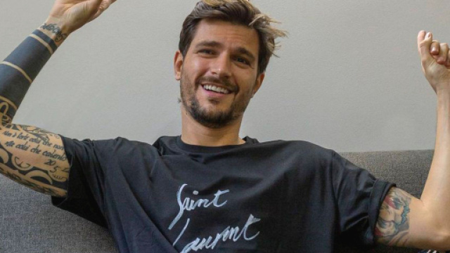 U&D, Andrea Zelletta criticato per le serate in discoteca, la replica: 'Imbecilli'.