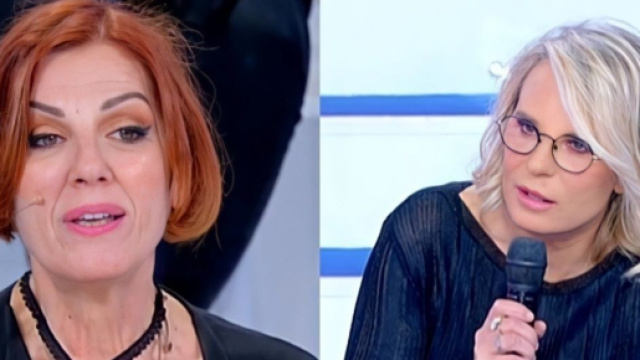 Uomini e Donne, dietrofront su Tin&igrave;: &egrave; ancora opinionista del programma.