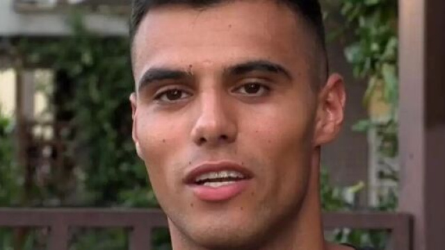 Uomini e donne, chi è il tronista Cristian Forti: 22 anni, vuole diventare fisioterapista.