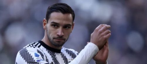 La Juventus starebbe valutando la cessione di De Sciglio a gennaio.