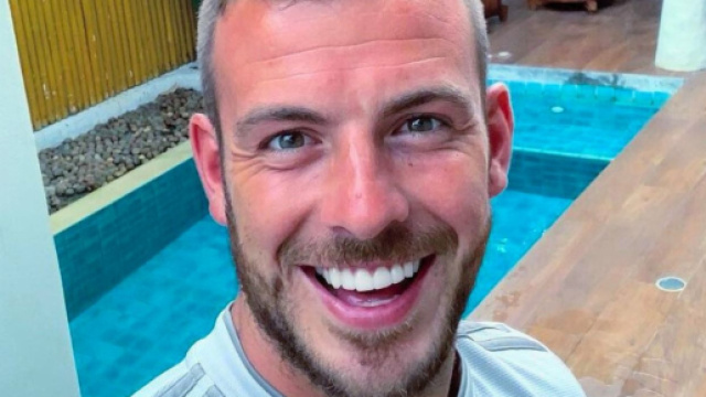 Julien Bert taclé en direct par certains internautes (Screenshoot Twitter @GossipRoomOff)