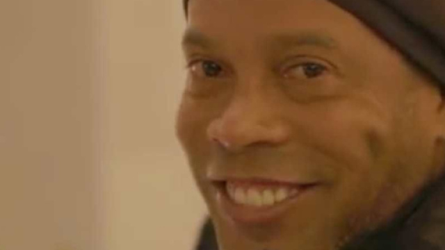 Ronaldinho, ancienne star du PSG et du FC Barcelone (capture Twitter O Globo)