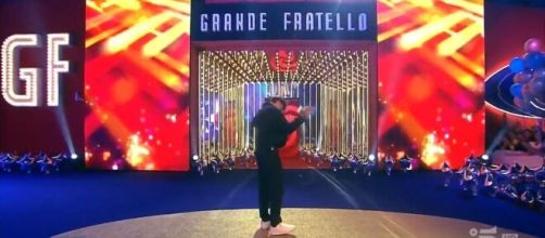 Grande Fratello 2023, Mediaset cambia programmazione: la diretta sospesa in piena notte.