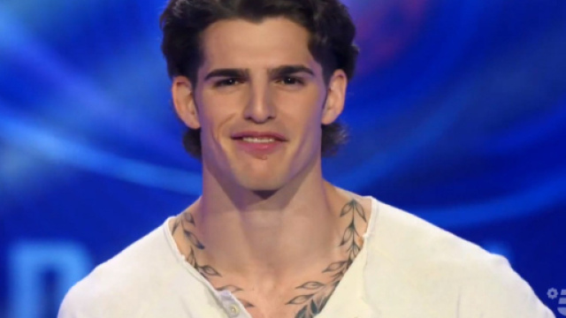 GF, Paolo critica la citt&agrave; di Napoli: 'Ci sono regioni che mi trasmettono di pi&ugrave;' (Video).